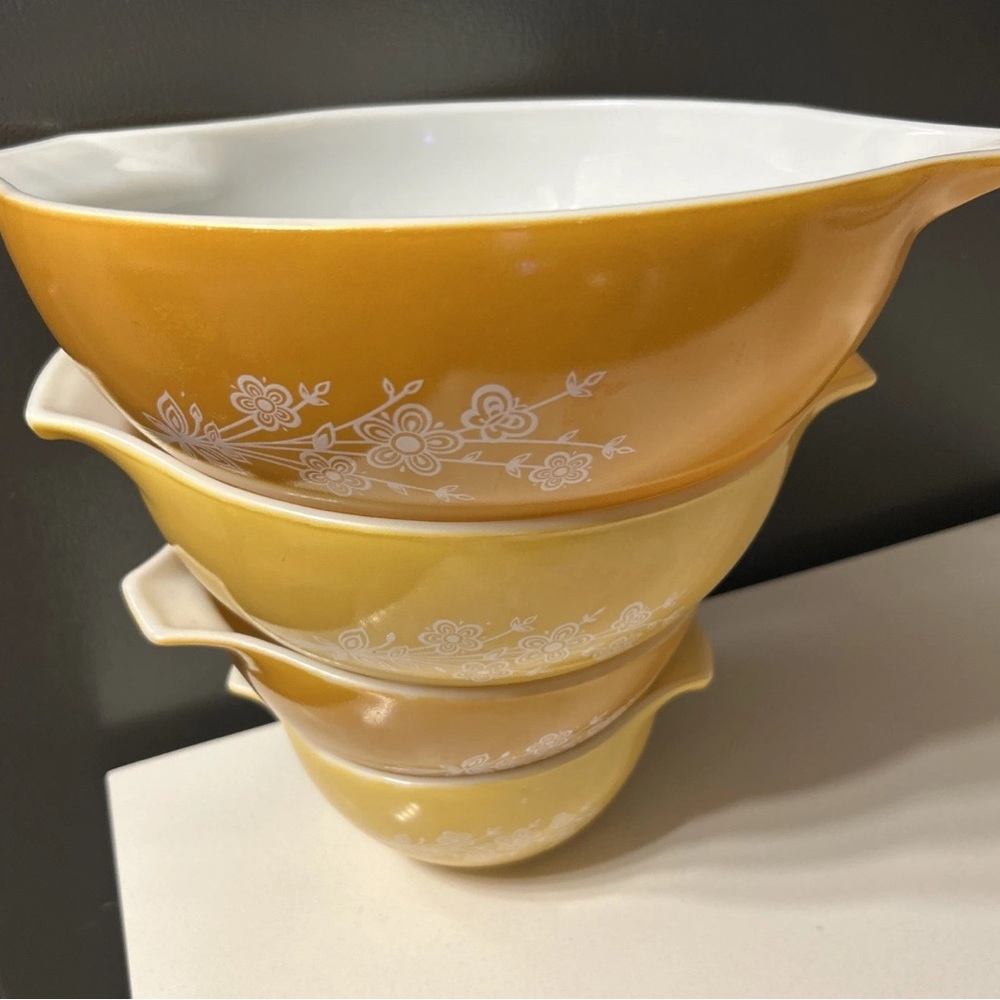 Vintage pyrex white and Orange butterfly Gold Cinderella 4 Mixing Bowls - Picture 4 of 11